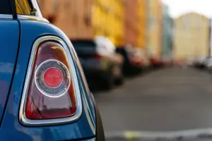 Motoryzacja od kobiecej strony – jak wybrać odpowiednie części samochodowe w Lublinie